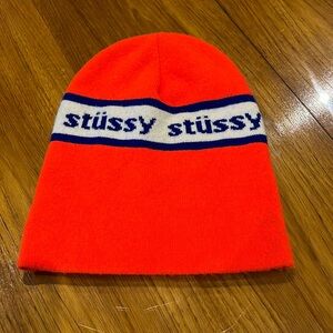 STUSSY skateboard toque